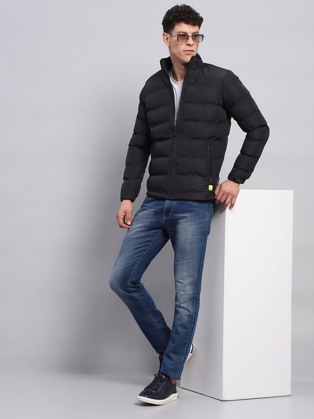 Men Black Solid Mock Neck Full Sleeve Jacket