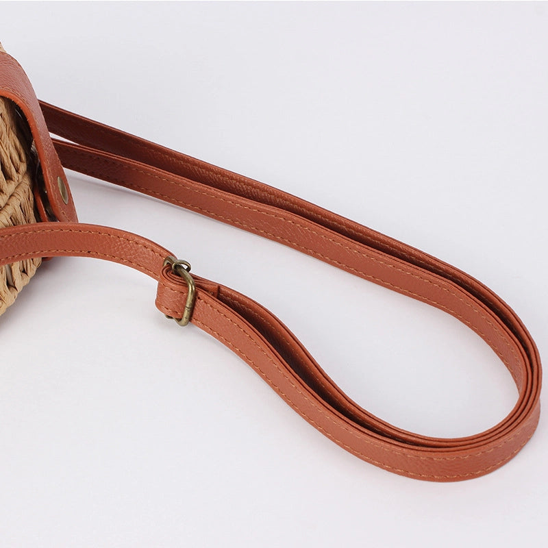 Women's Small Paper Solid Color Elegant Streetwear Weave Round Magnetic Buckle Straw Bag
