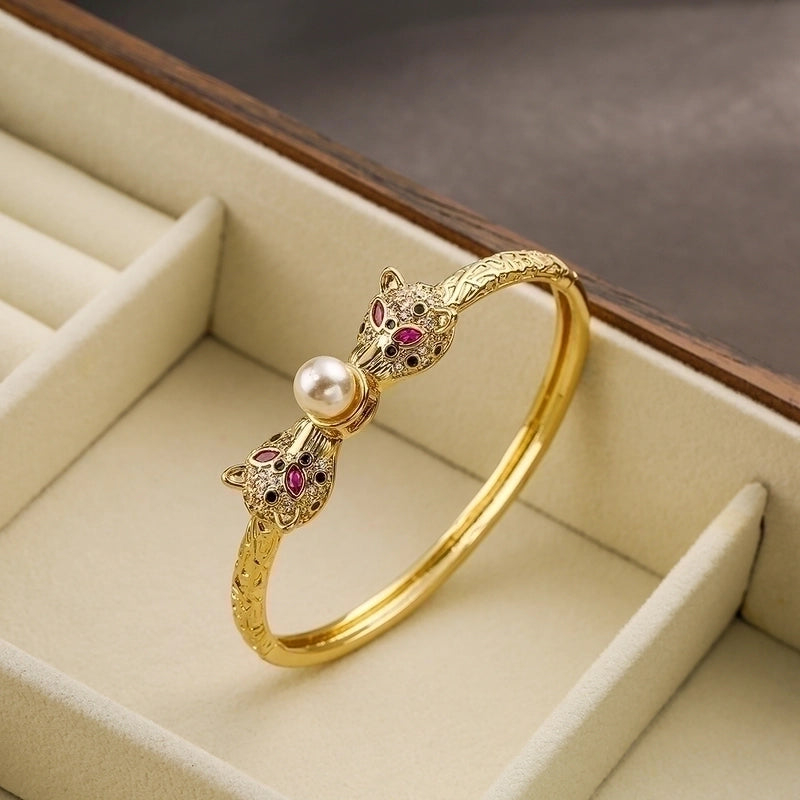 2 Pieces Hip-hop Leopard Copper 18k Gold Plated Pearl Zircon Bangle In Bulk