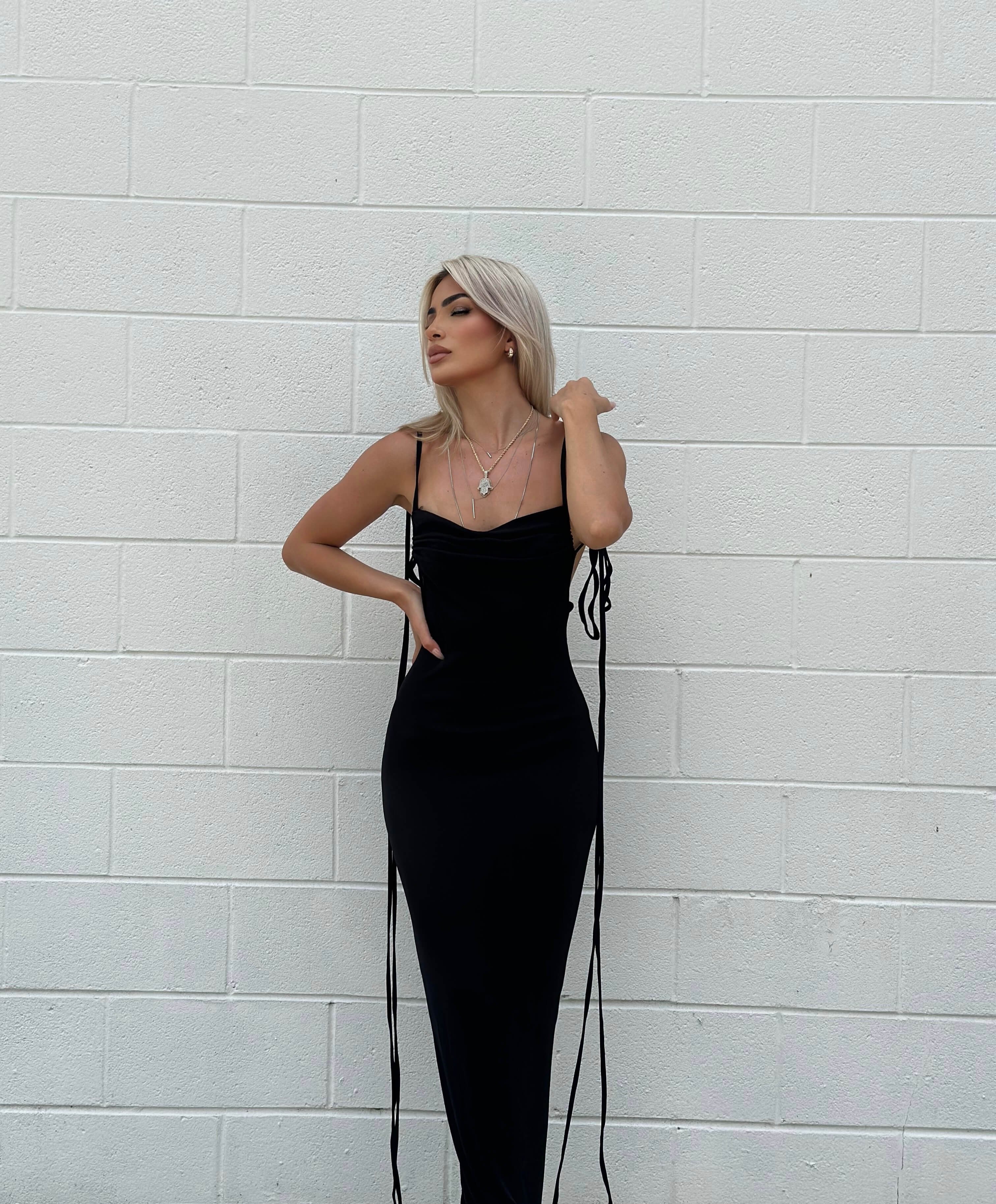 ✨Serenity Backless Maxi Dress