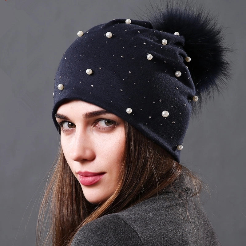 Women's Sweet Minimalist Solid Color Pom Poms Eaveless Beanie Hat