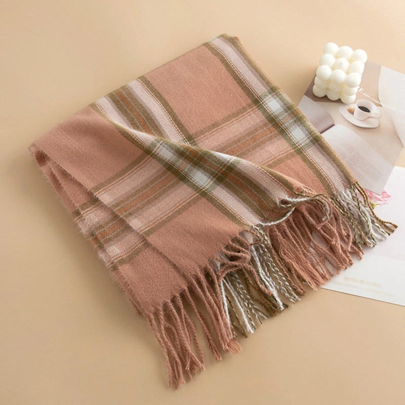 Strict Selection Of New Elegant Temperament Plaid Scarf Women's Simple Warm Cold-proof Cashmere Scarf