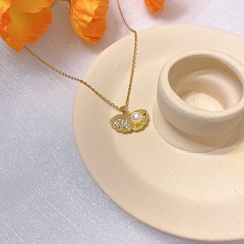 Titanium Steel Lady Inlay Heart Shape Flower Artificial Gemstones Pendant Necklace