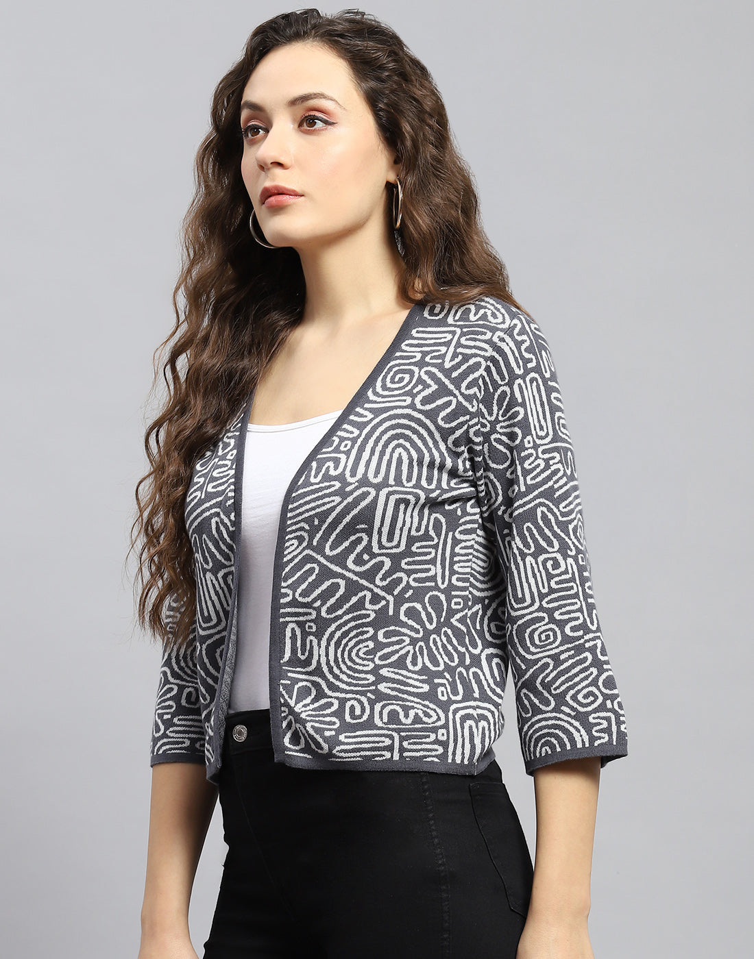 Women Grey Printed V Neck 3/4 Sleeve Shrug