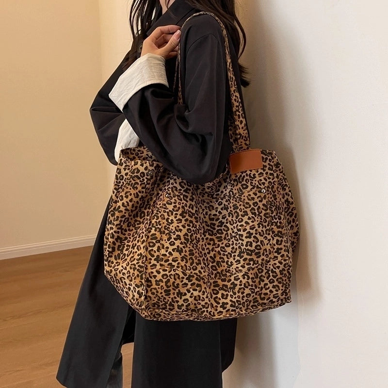 Women's Large Polyester Color Block Vintage Style Classic Style Square Lock Clasp Shoulder Bag