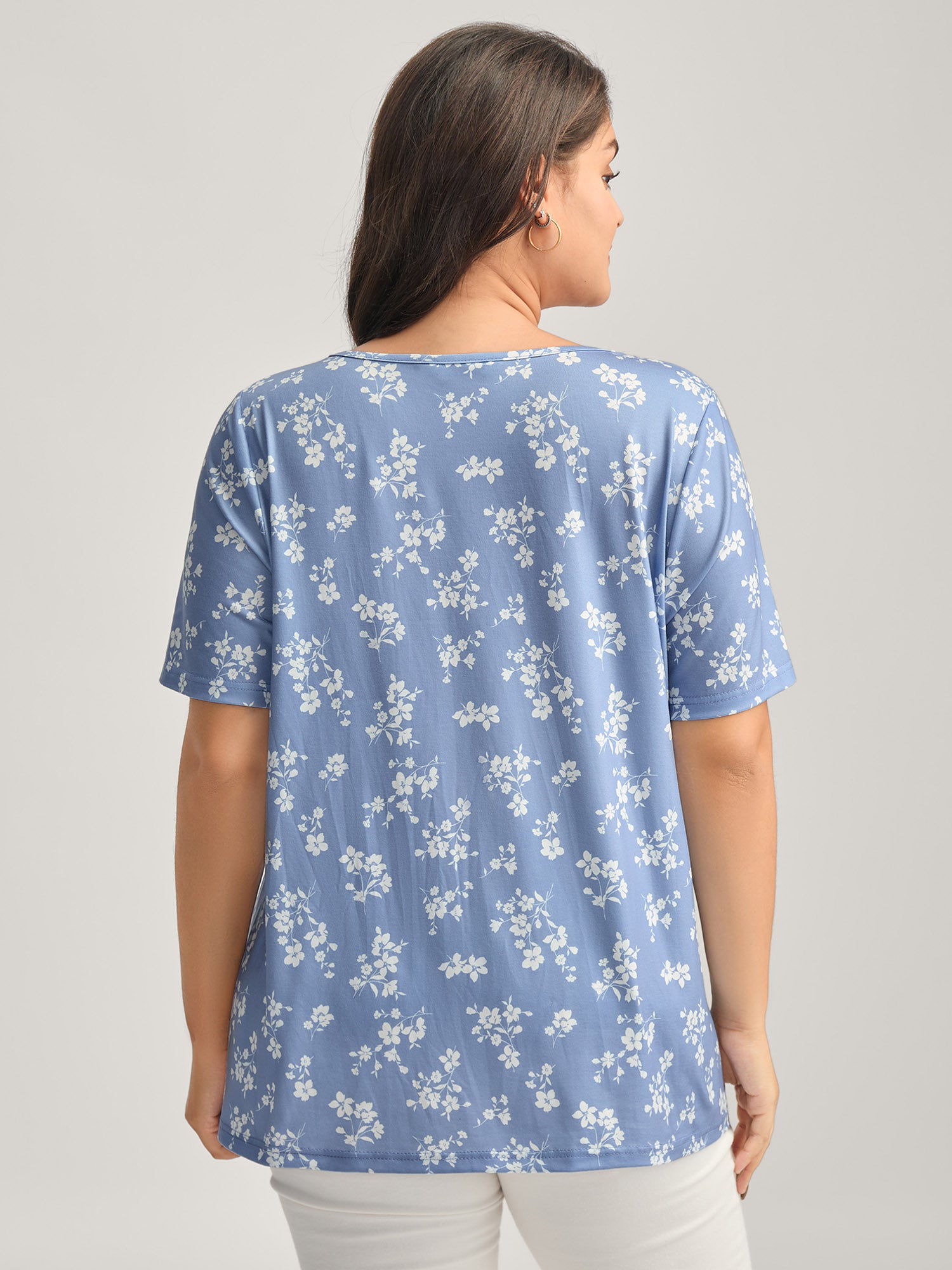 Stretchy Floral Pin Tuck Lace Top