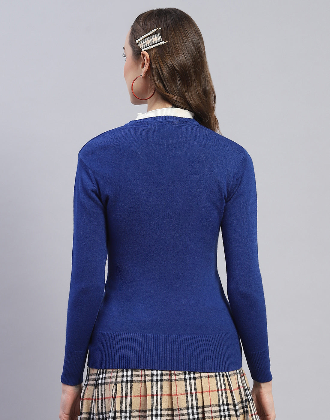 Women Blue Solid V Neck Full Sleeve Sweater