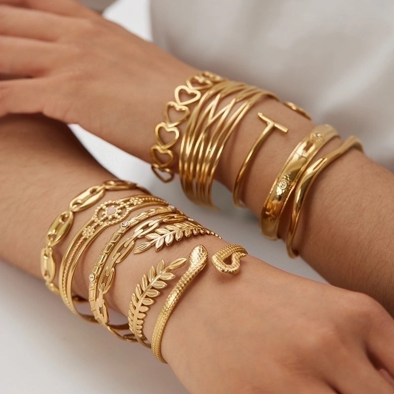 Modern Style Geometric Heart Shape Snake 304 Stainless Steel 18K Gold Plated Bangle In Bulk