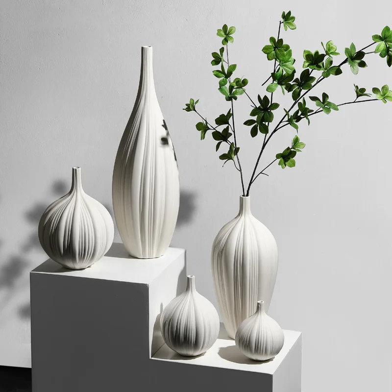 Nordic Style  White Minimalism Personalize Vase Flower Arrangement Tabletop Modern Abstract Geometric Ceramic Vases
