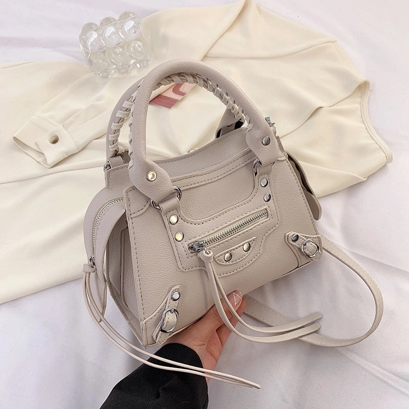 Women's Medium All Seasons Pu Leather Solid Color Fashion Square Zipper Handbag