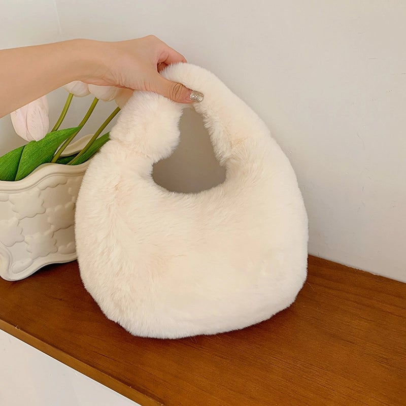 Women's Small All Seasons Plush Solid Color Streetwear Dumpling Shape Zipper Handbag