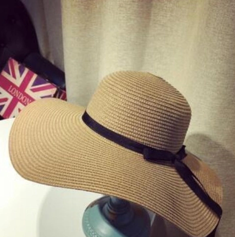 Foldable Beach Holiday Vacation With Straw Hat
