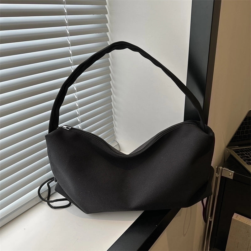 Women's Medium Canvas Solid Color Basic Dumpling Shape Zipper Shoulder Bag