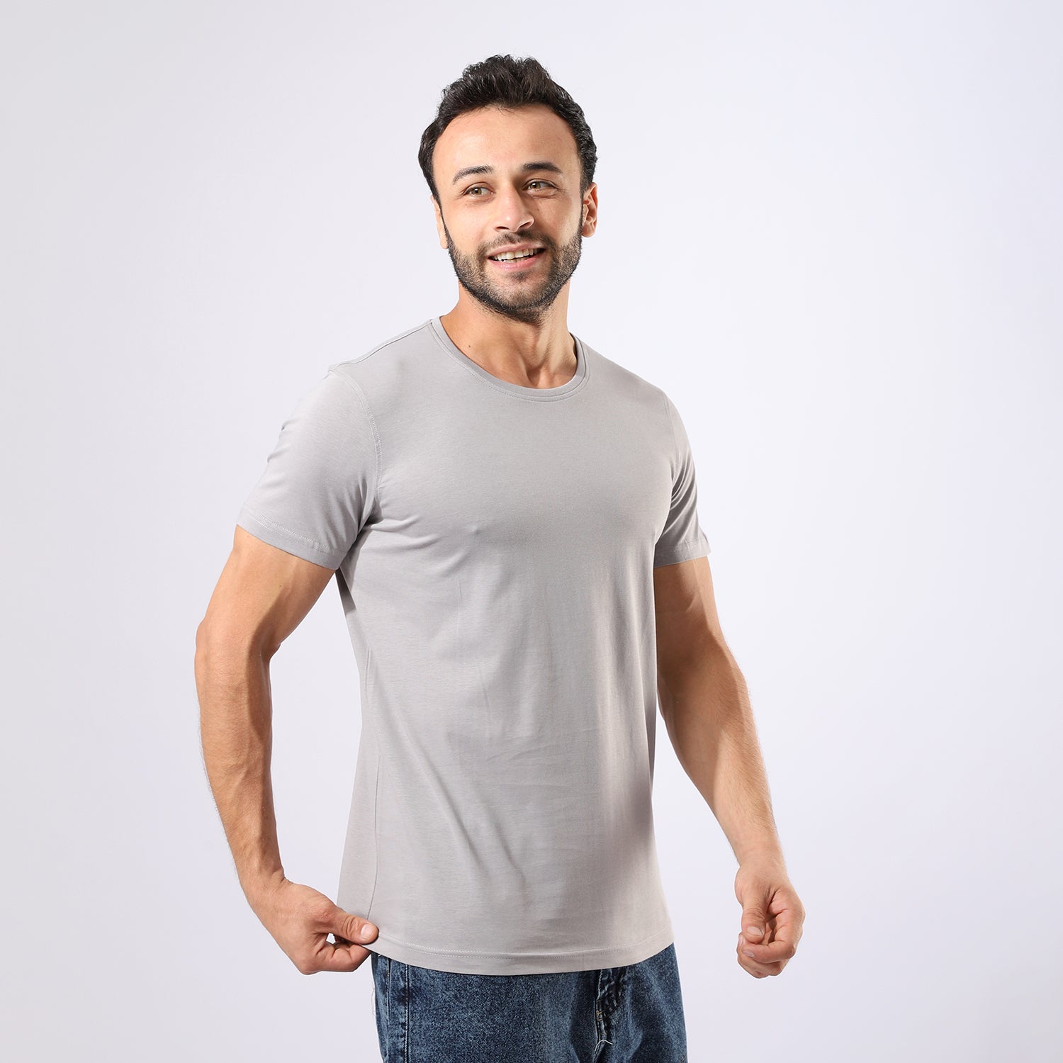 Plain Half-Sleeves Men T-Shirt Round Neck