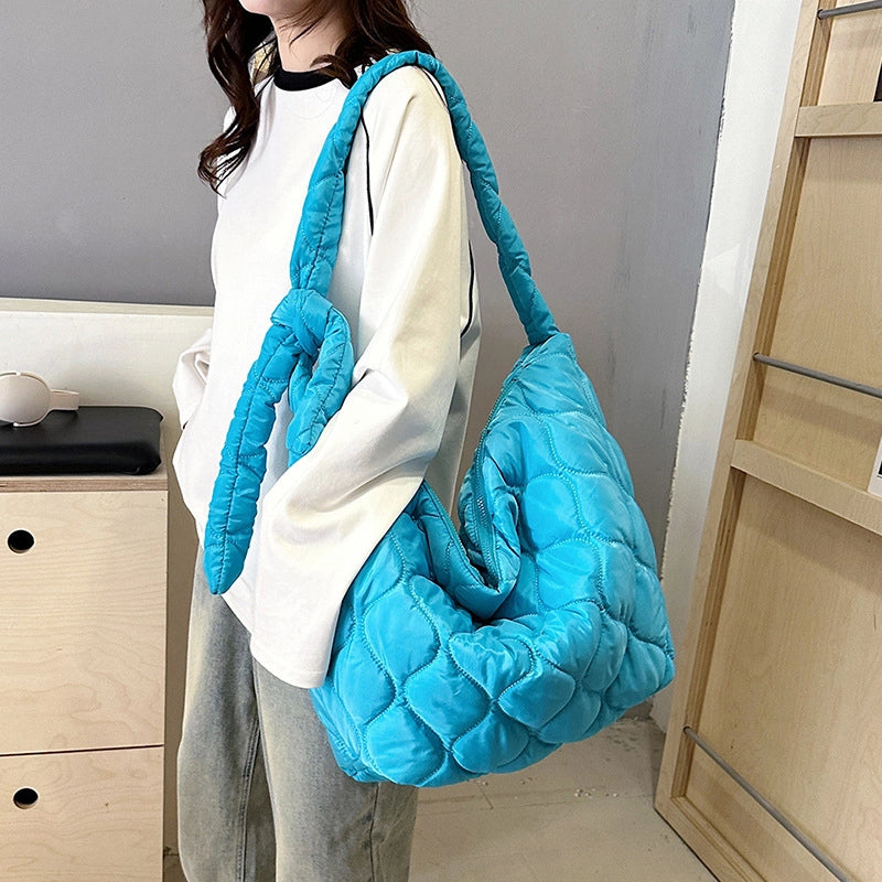Women's Large Polyester Solid Color Classic Style Streetwear Square Zipper Cloud Shape Bag