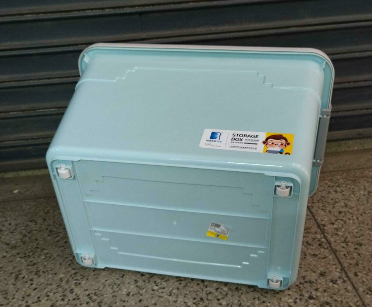 80 litres Movable Storage Boxes with Wheels