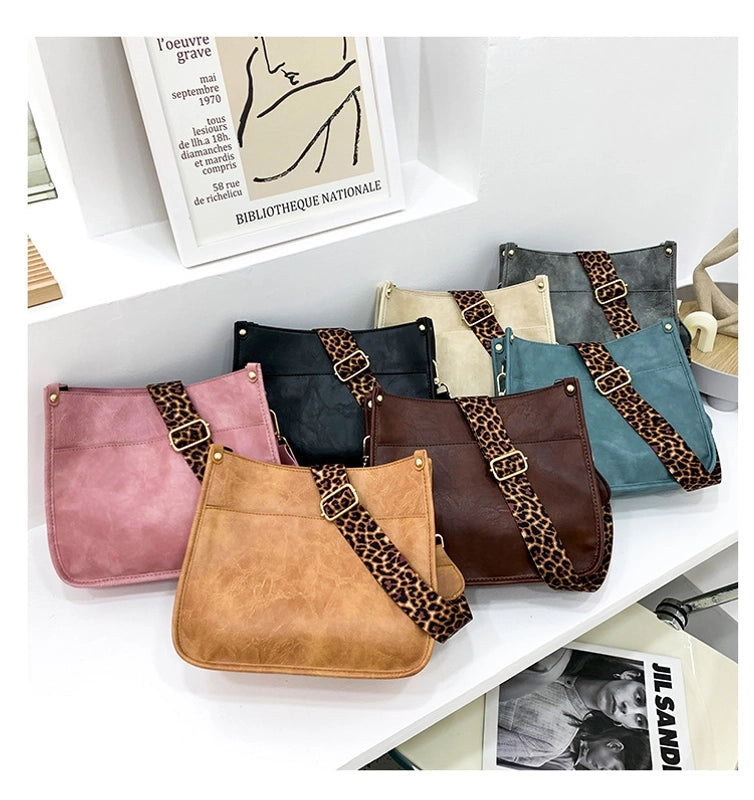 Women's Medium Pu Leather Solid Color Leopard Streetwear Zipper Crossbody Bag