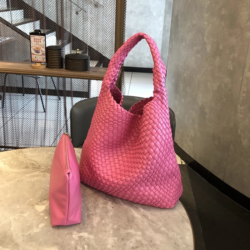 Women's Pu Leather Solid Color Classic Style Weave Bucket Magnetic Buckle Shoulder Bag