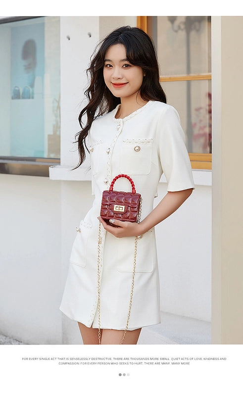 Women's Small PVC Solid Color Lingge Streetwear Lock Clasp Jelly Bag