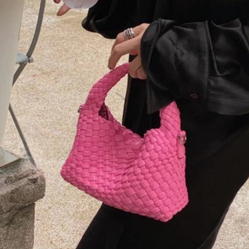 Women's Pu Leather Solid Color Classic Style Weave Dumpling Shape Magnetic Buckle Handbag