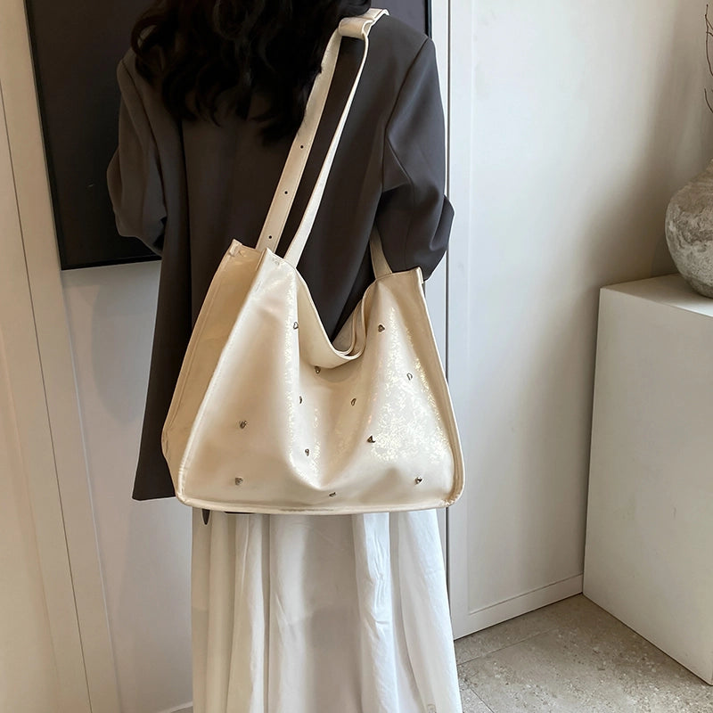 Women's Medium Pu Leather Solid Color Preppy Style Streetwear Sewing Thread Square Zipper Tote Bag