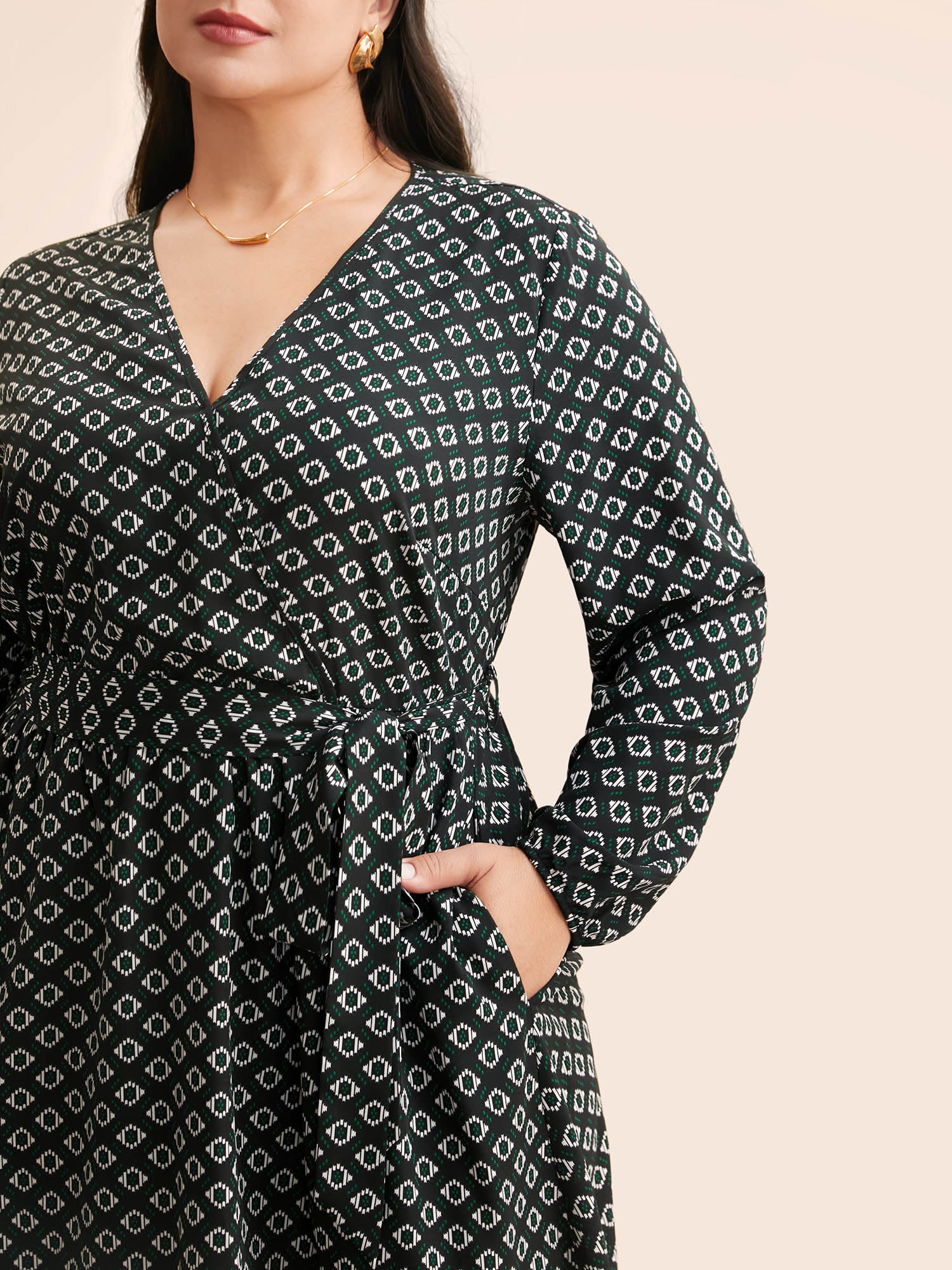 Geometric Overlap Collar Belted Dress