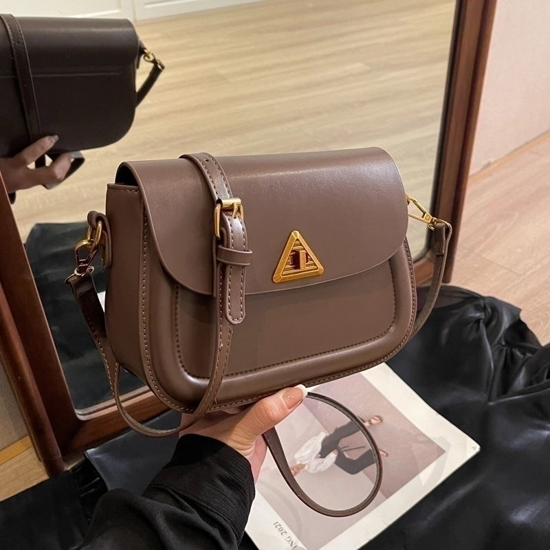 Women's Pu Leather Solid Color Streetwear Square Lock Clasp Shoulder Bag