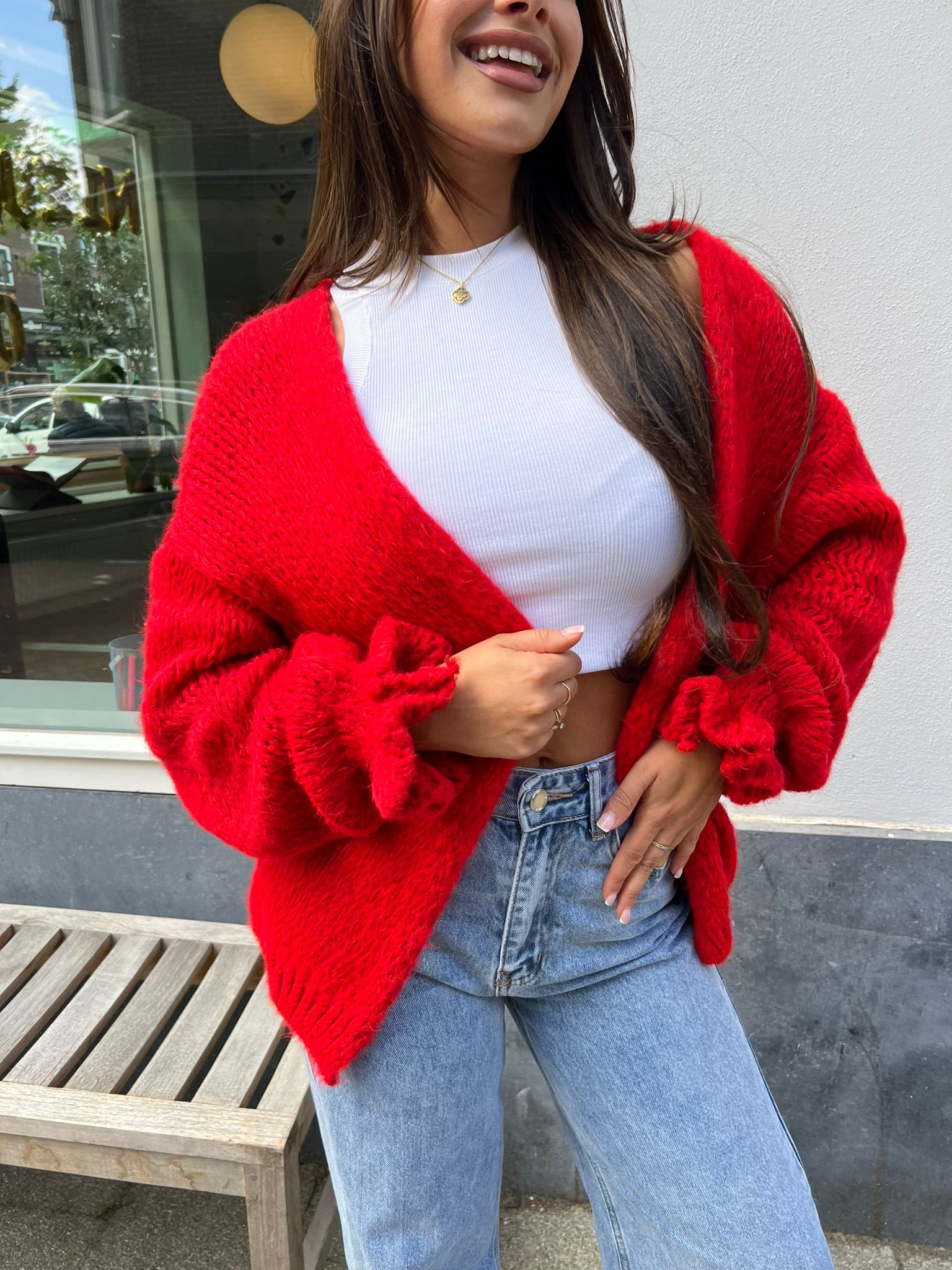 Kiki ruffle vest red