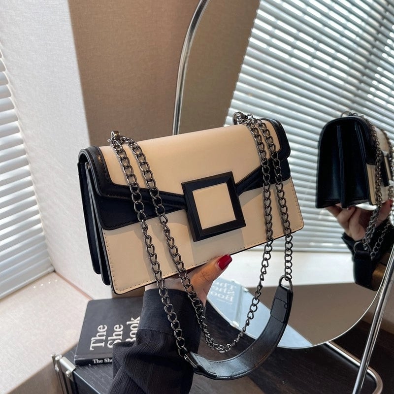Simple Generous And Personalized Twist Lock Bag  New Fashion Contrast Color Bag Chain Shoulder Messenger Bag Small Square Bag