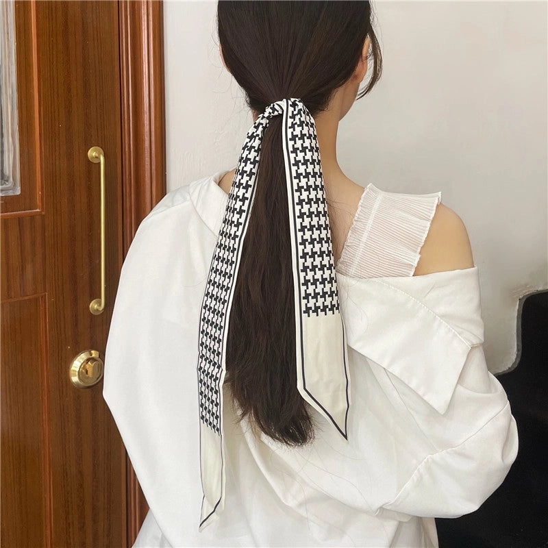 Women's Elegant Geometric Cloth Printing Silk Scarf