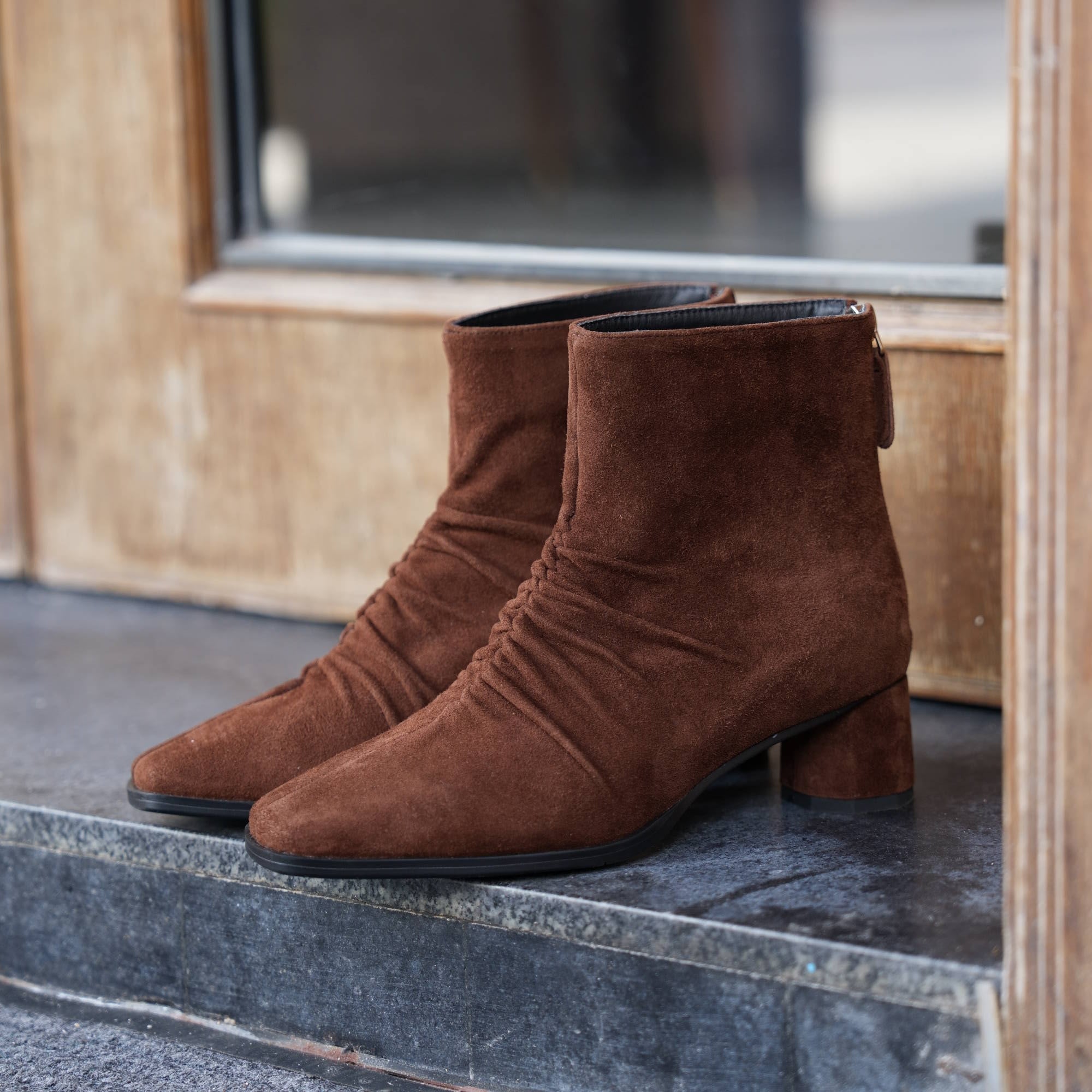 Handmade Soft Leather Chelsea Boots For Women Retro Square Toe in Brown/Black