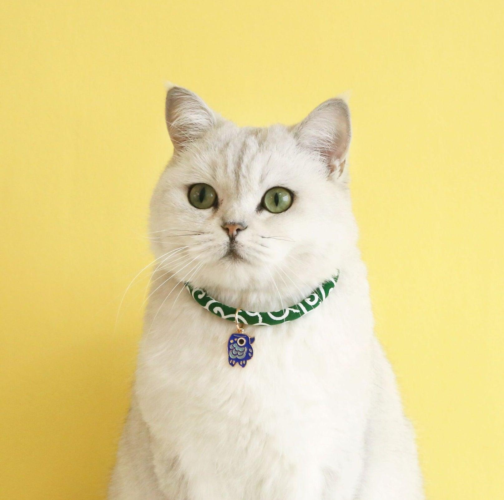 Charming Koi Fish Pendant Collar: Japanese-Styled Adjustable Pet Accessory