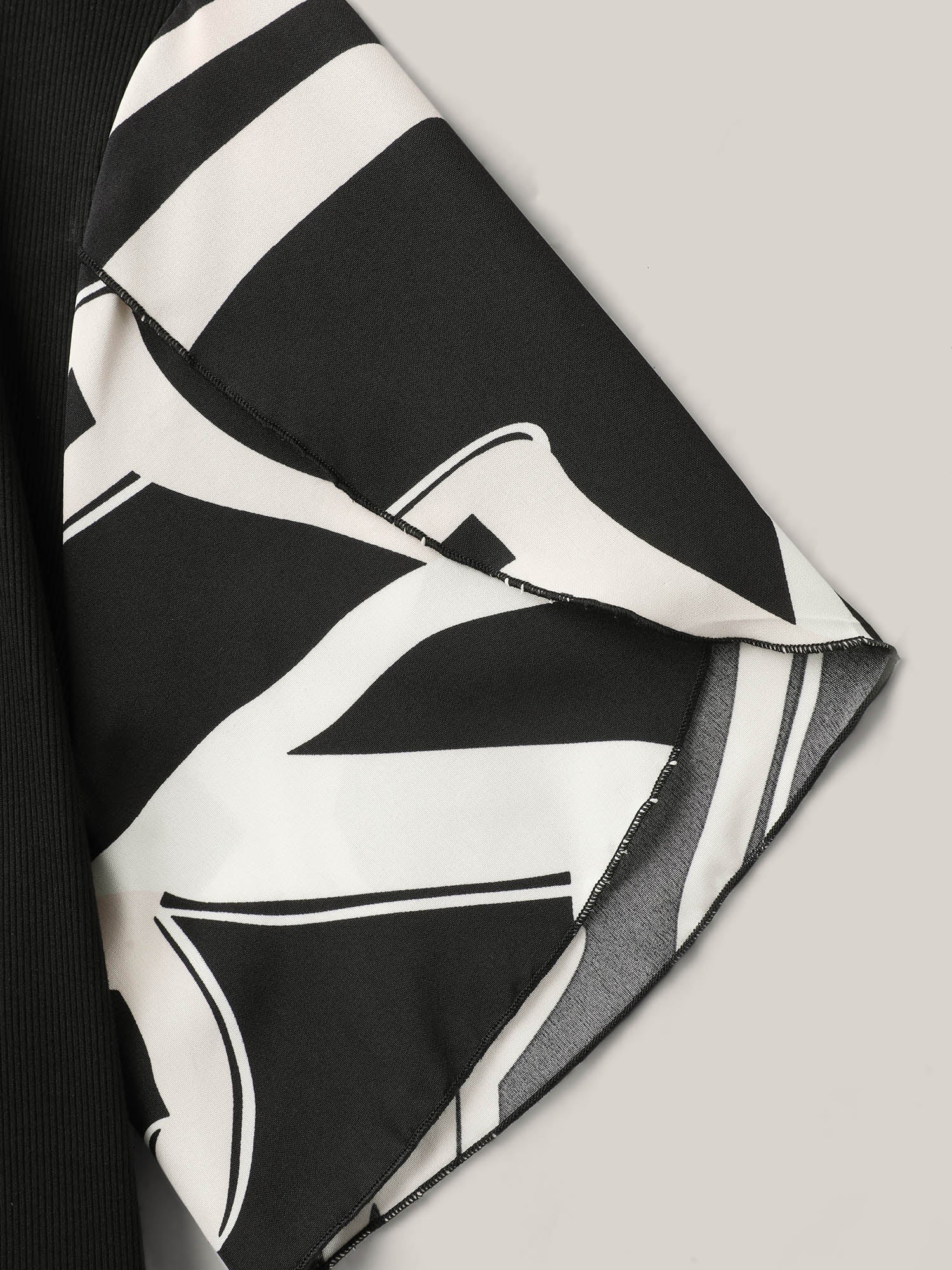 Geometric Print Color Contrast Stretchy Midi Dress