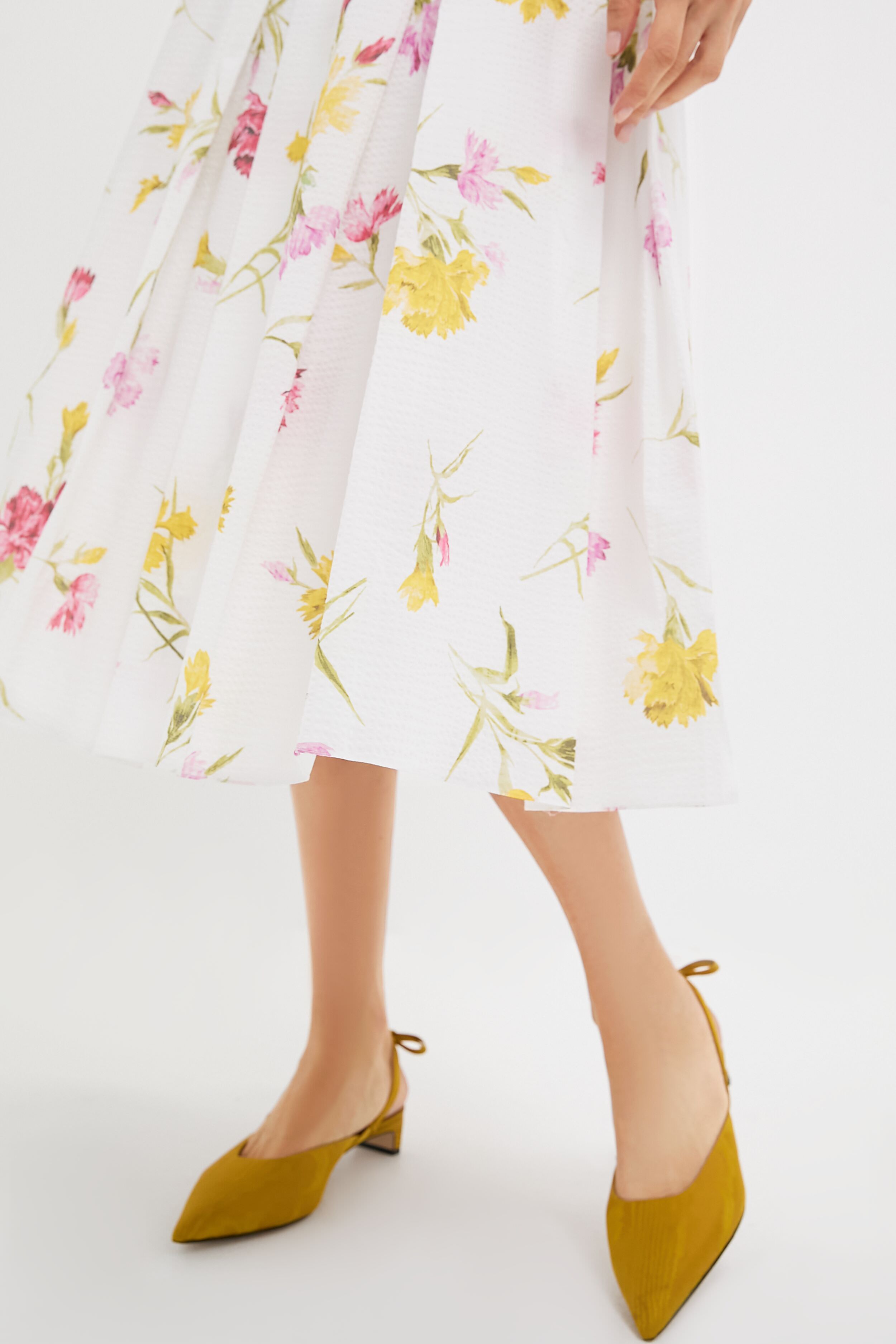 Dancing Carnation Multi Pleated Midi Skirt