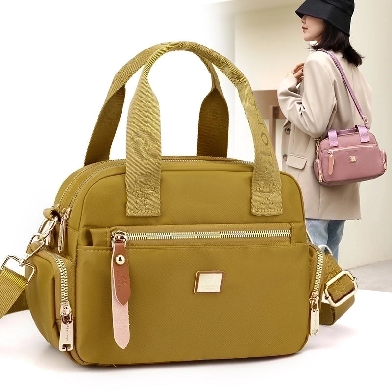Women's Medium All Seasons Nylon Basic Handbag