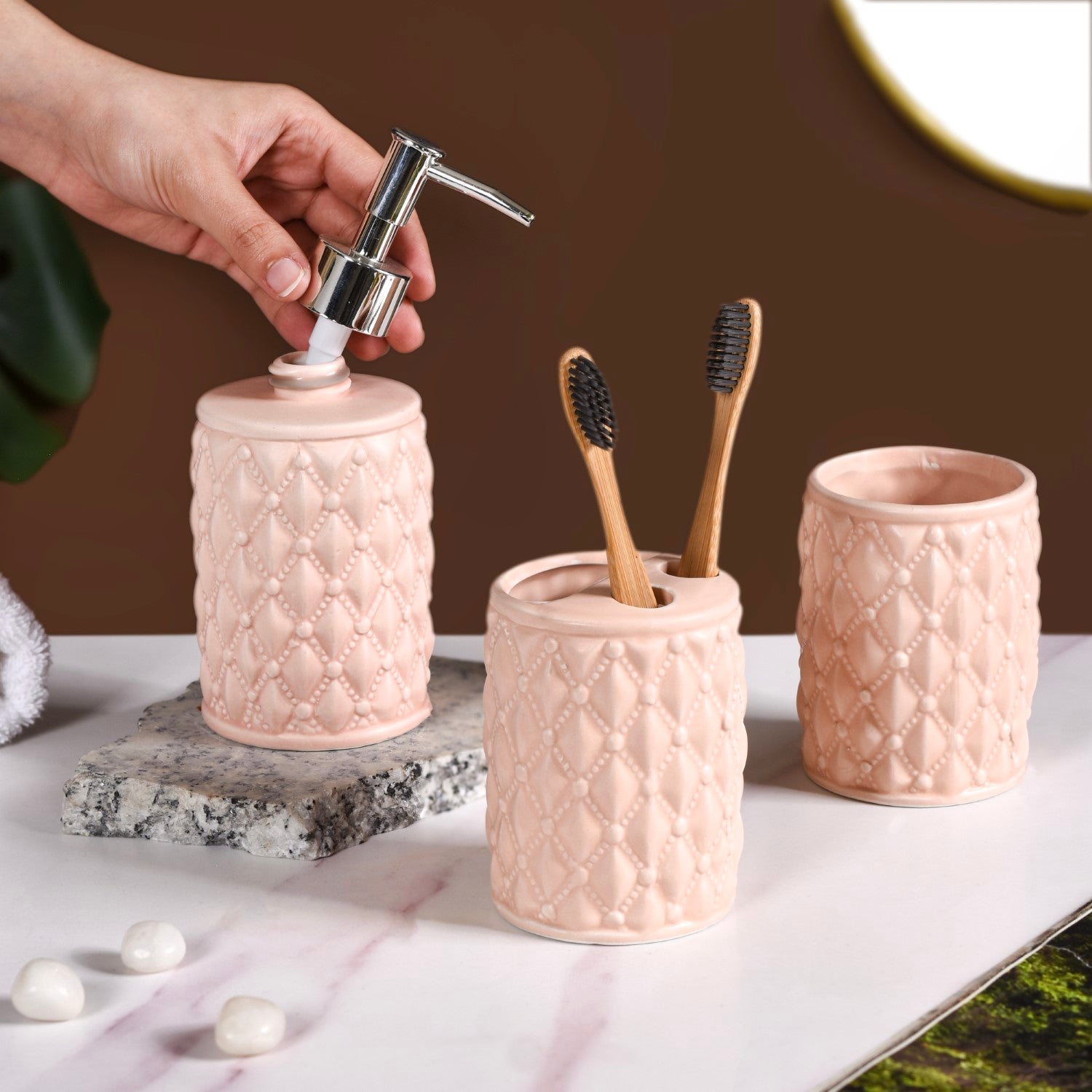 Peach Knit Design Ceramic Bathroom Accessories Set Of 3