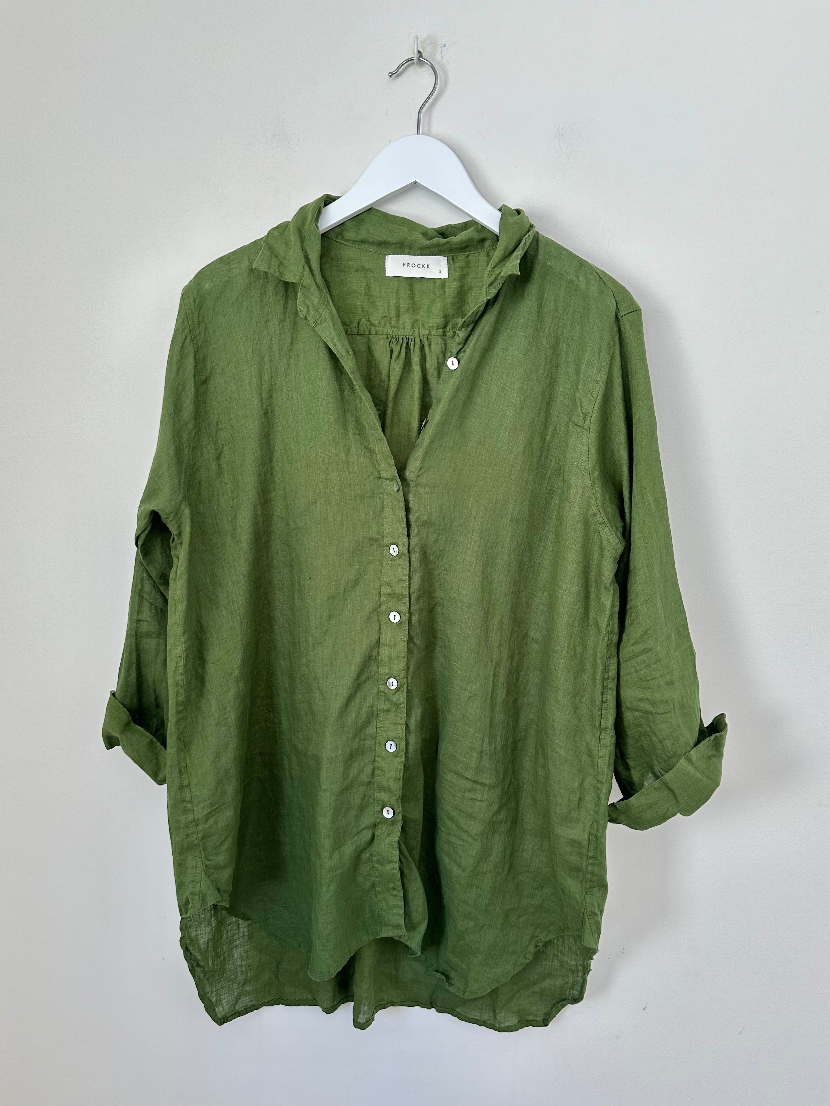 skyla shirt - moss linen