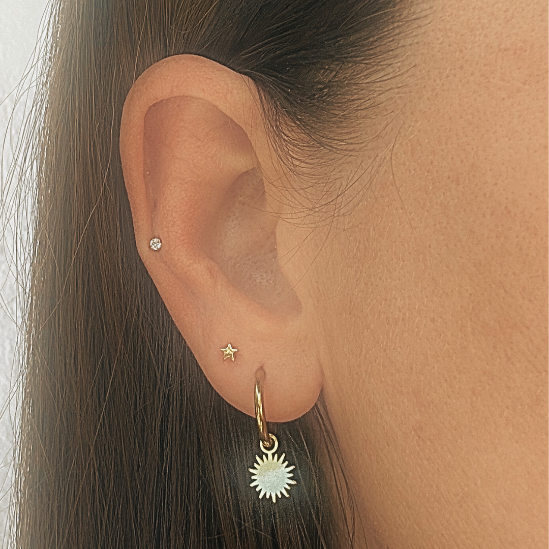 Sun charm hoops - Gold
