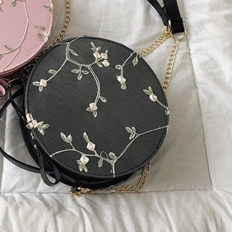 Women's All Seasons Pu Leather Flower Vintage Style Heart-shaped Zipper Handbag