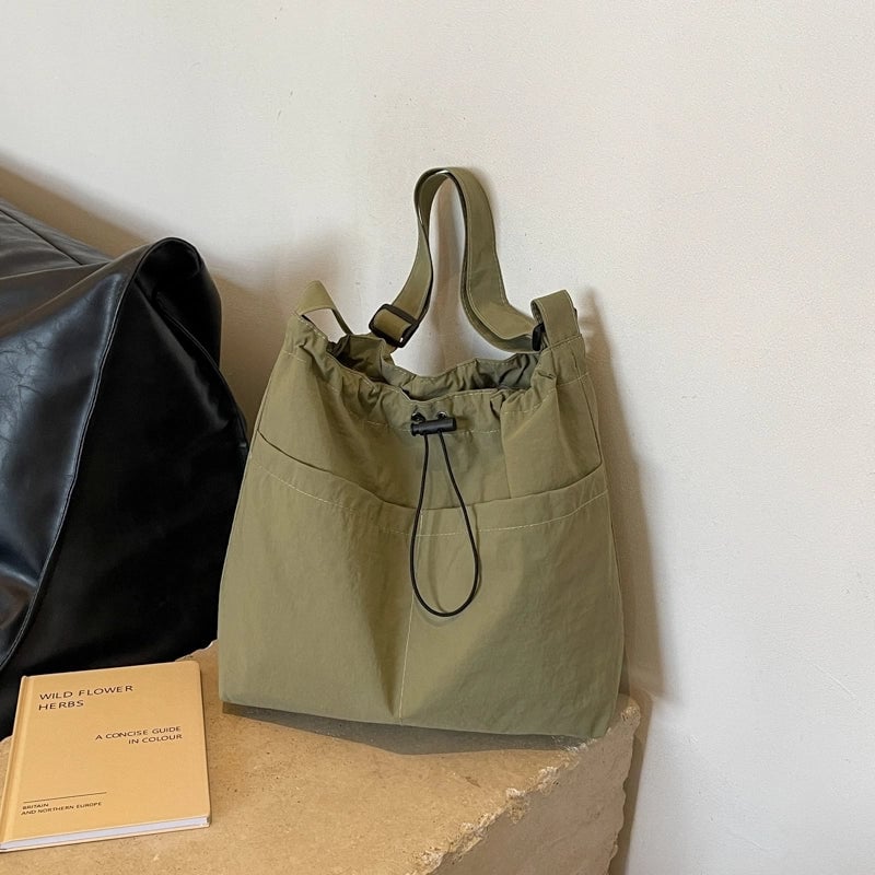 Women's Medium Cloth Solid Color Basic Classic Style Square Zipper Shoulder Bag