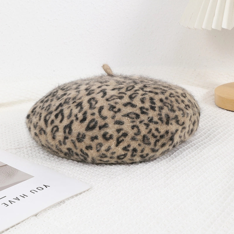 Women's Casual Elegant Korean Style Leopard Eaveless Beret Hat