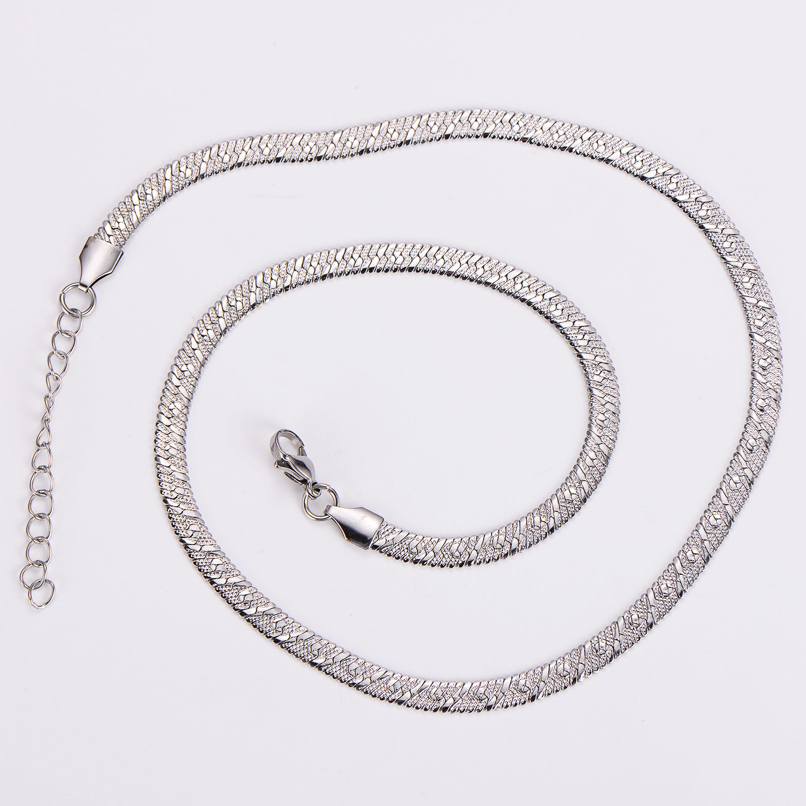 Aml Stainless Steel Batch Pattern Blade Sweater Chain Simple Ladies Clavicle Chain Fashion Flat Snake Stainless Steel