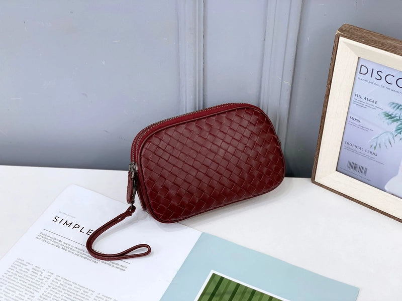 Women's Small Leather Solid Color Classic Style Weave Sewing Thread Pillow Shape Zipper Crossbody Bag