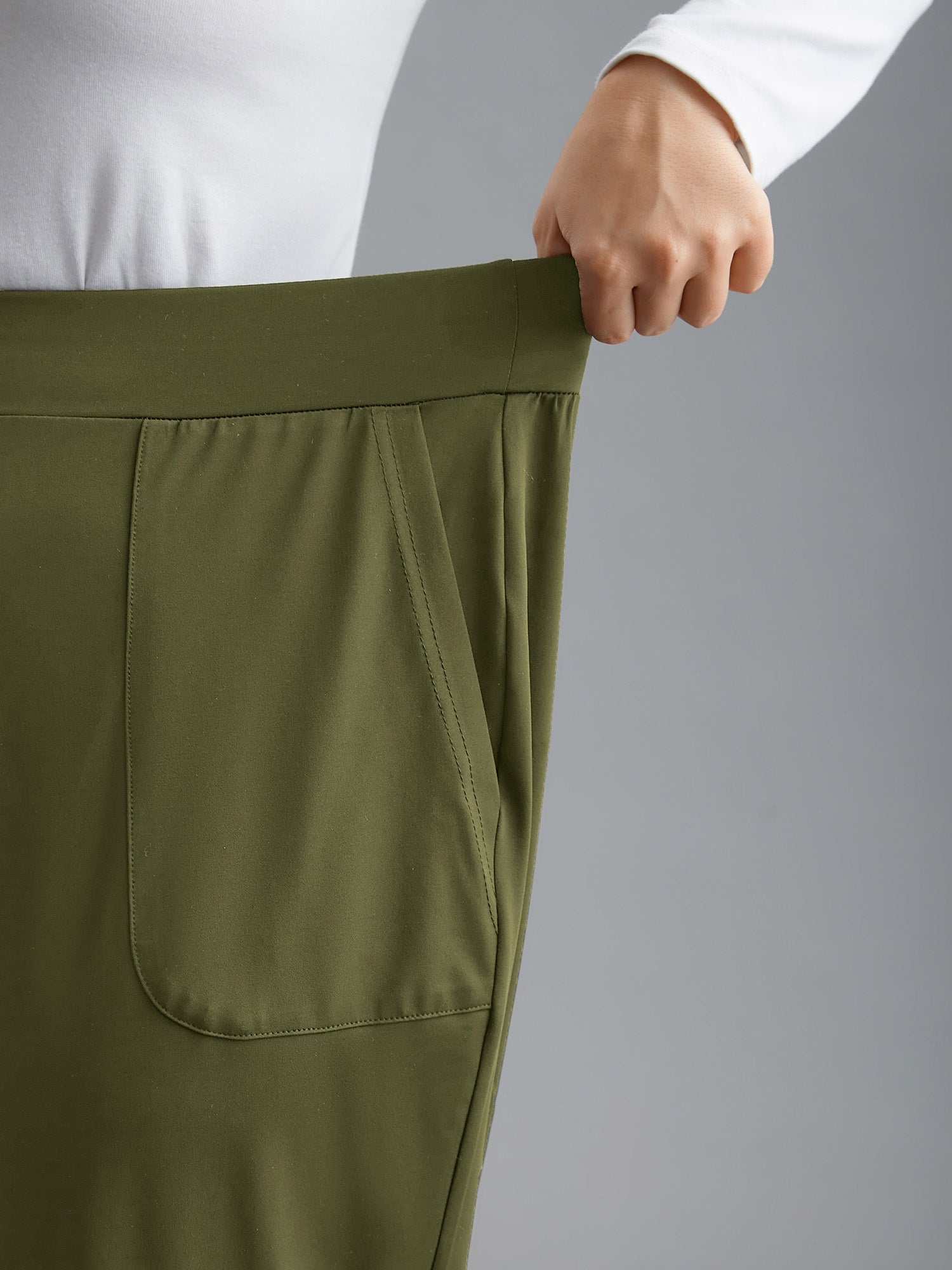 Elastic Waist Mid-Rise Yoga Jogger Pants
