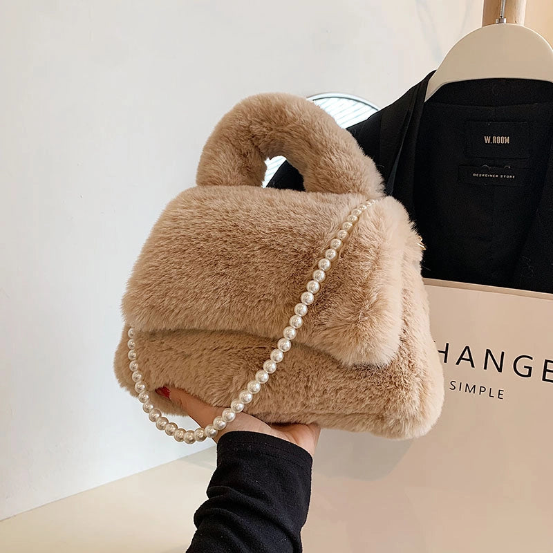 Women's All Seasons Plush Solid Color Classic Style Pearls Square Magnetic Buckle Handbag