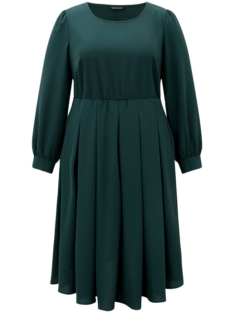 Static-Free Plain Pleated Pocket Dress