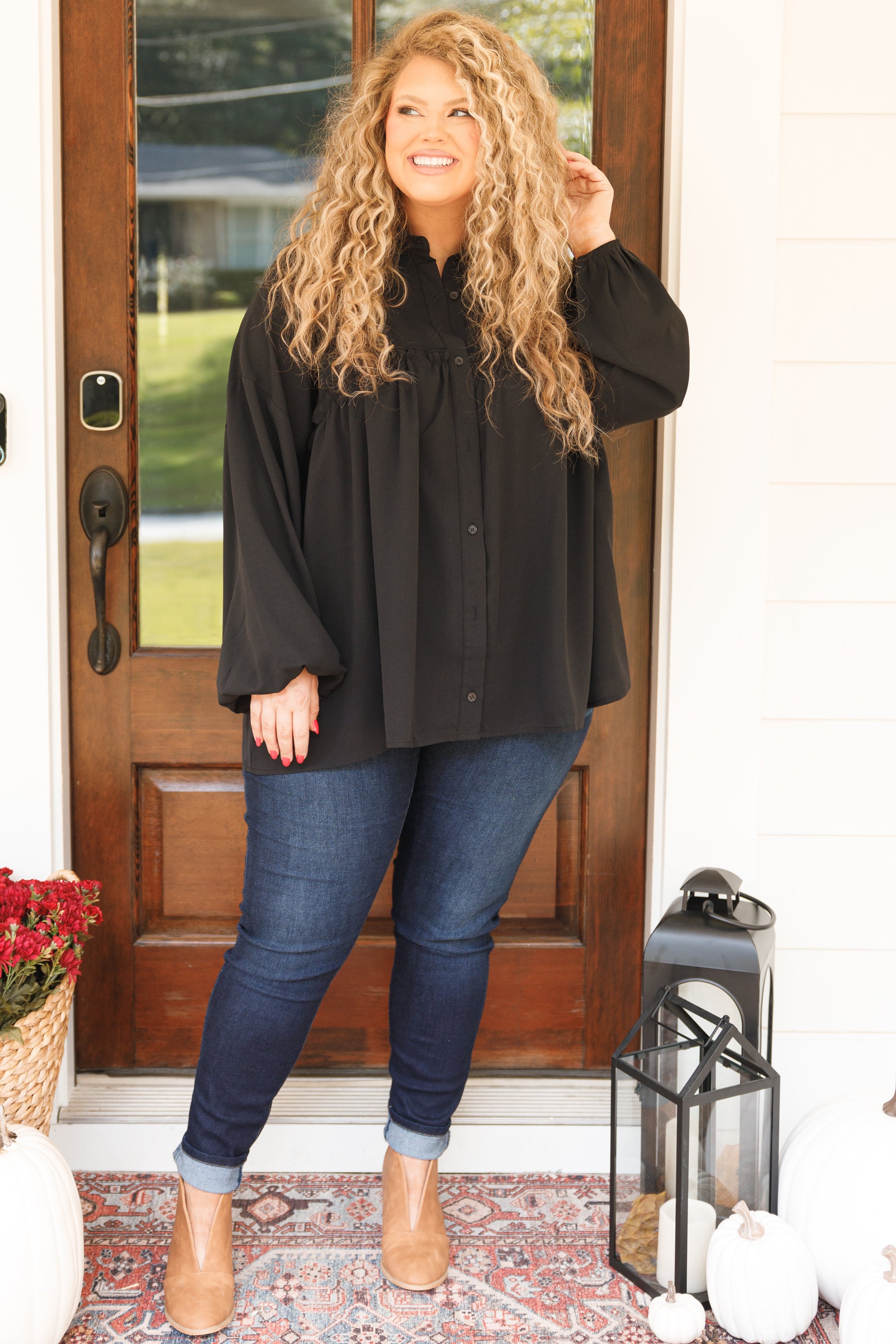 See A Victory Top. Black