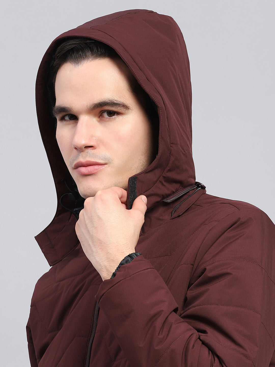 Men Maroon Solid Detachable Hood Full Sleeve Jacket