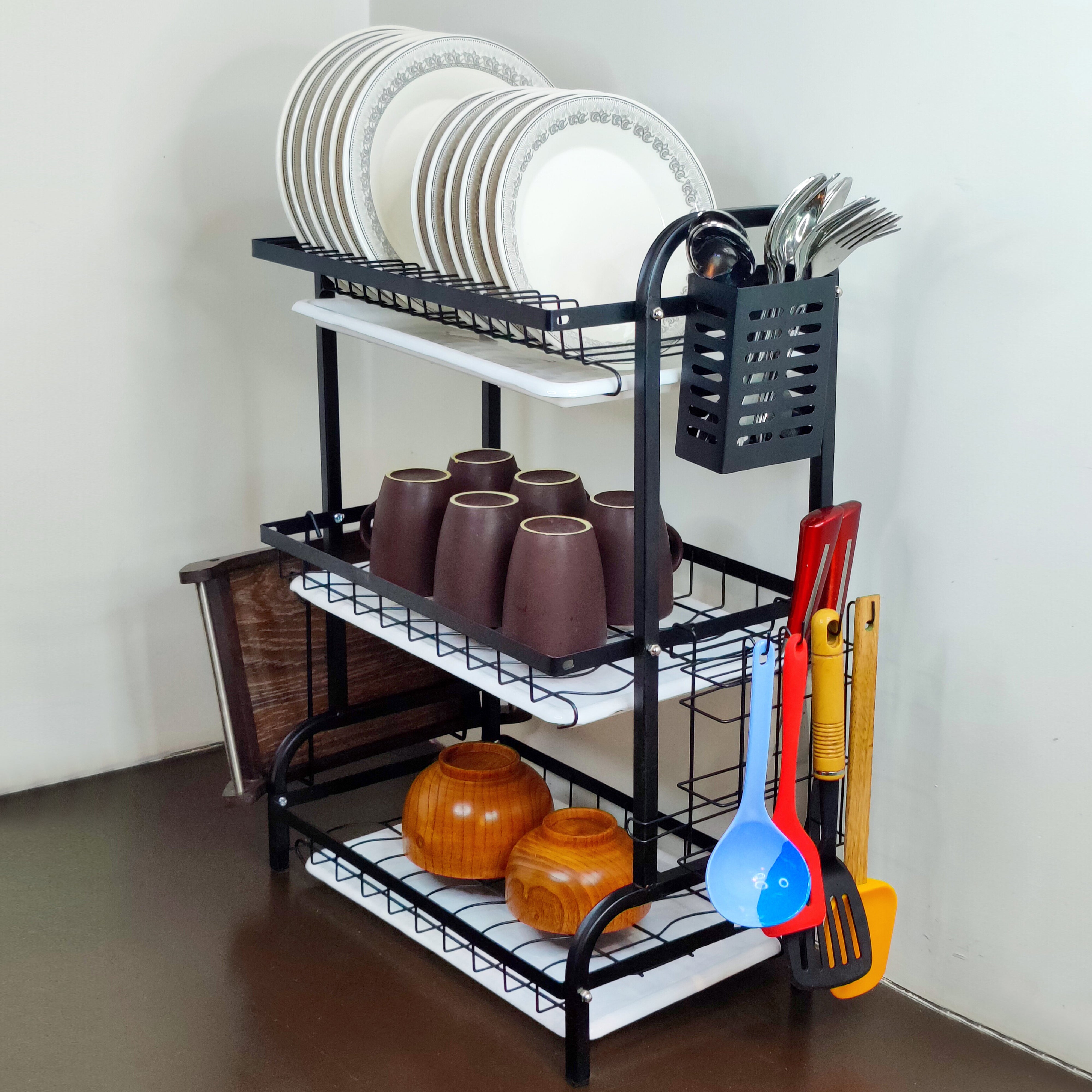 MULTI-TIERED DISH ORGANIZER