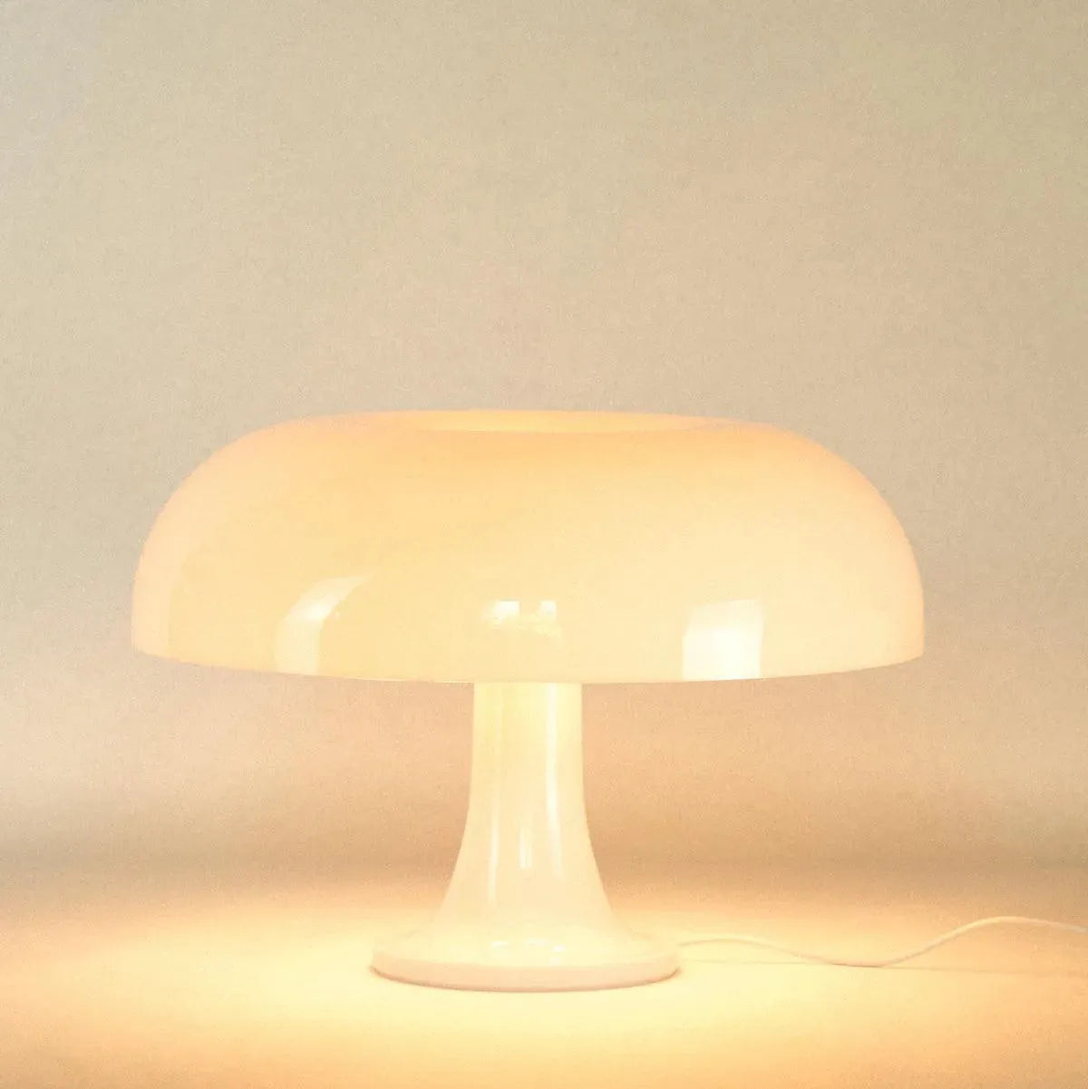 Puffball Lamp | Snow White